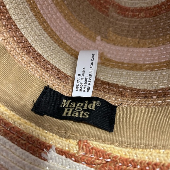 Toast Sun Hat with neutral colors - Picture 2 of 16